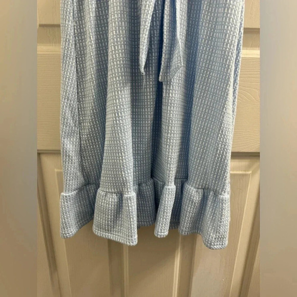 Caution to the wind short flutter sleeve black and white mini dress - Picture 5 of 7